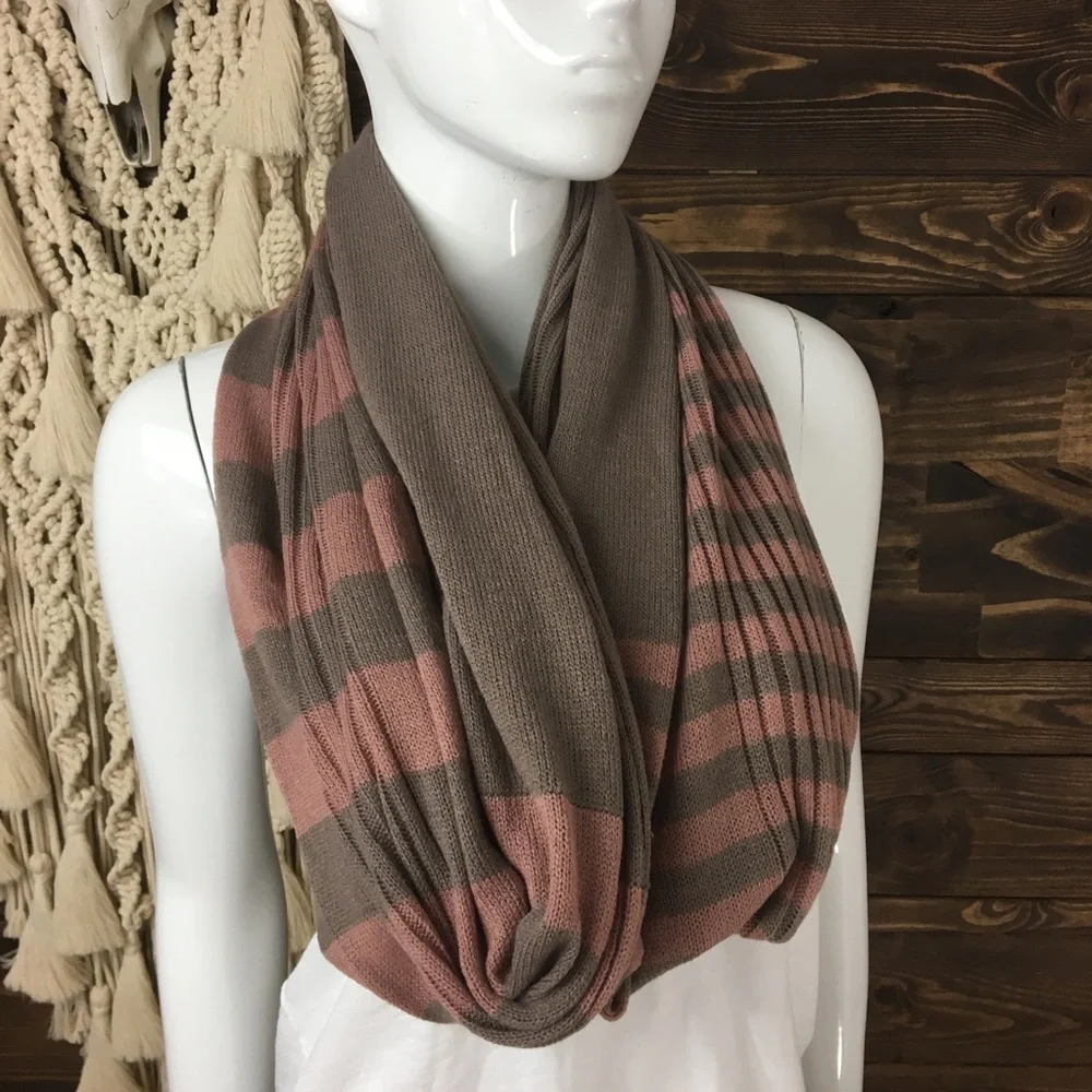 C.C. Exclusives | Striped Ribbed Wrap Scarf‎